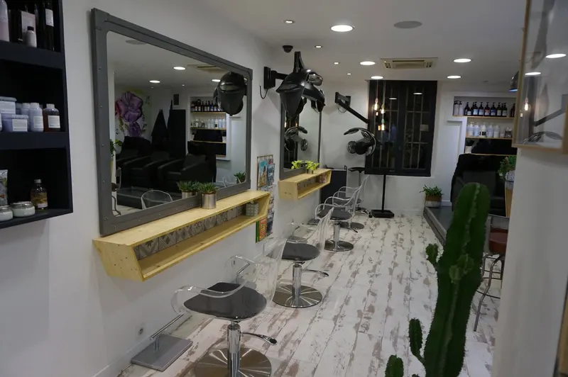 Parquet, peinture et carrelage salon de coiffure, Commerce