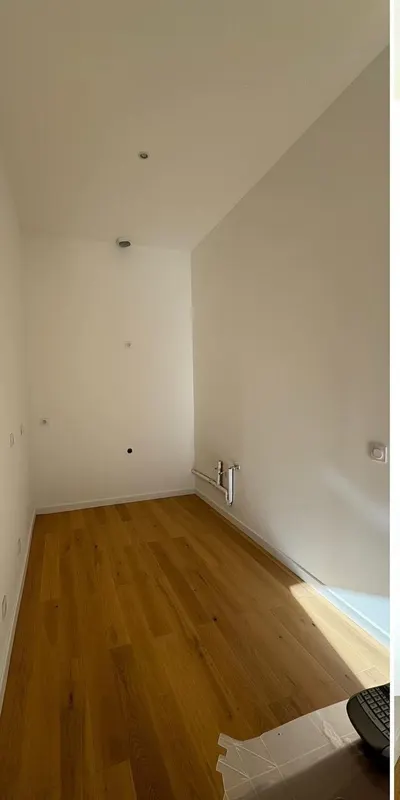 Pièce vide avant la pose de la cuisine