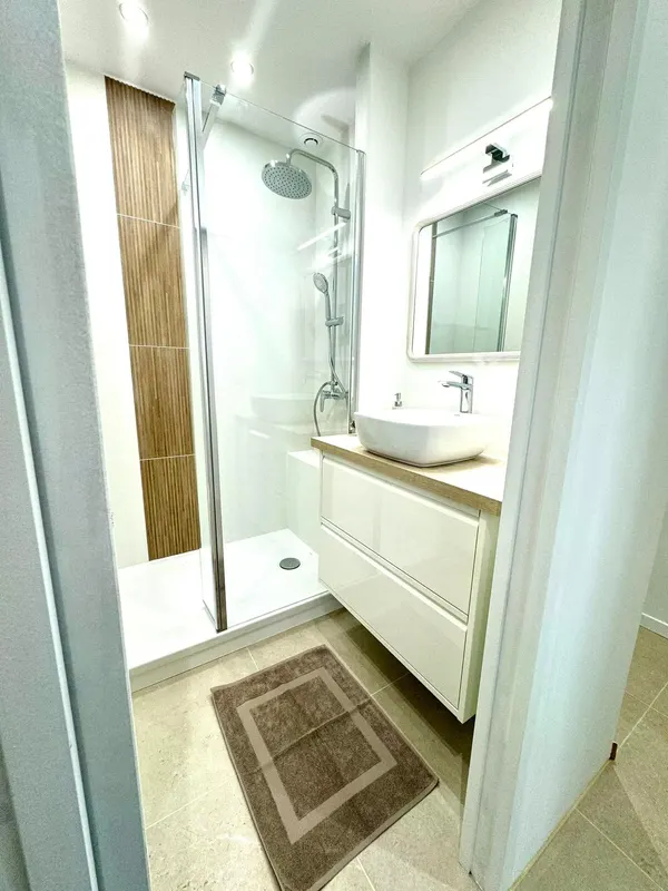 Rénovation salle de bain pour salle de douche, Salle de douche