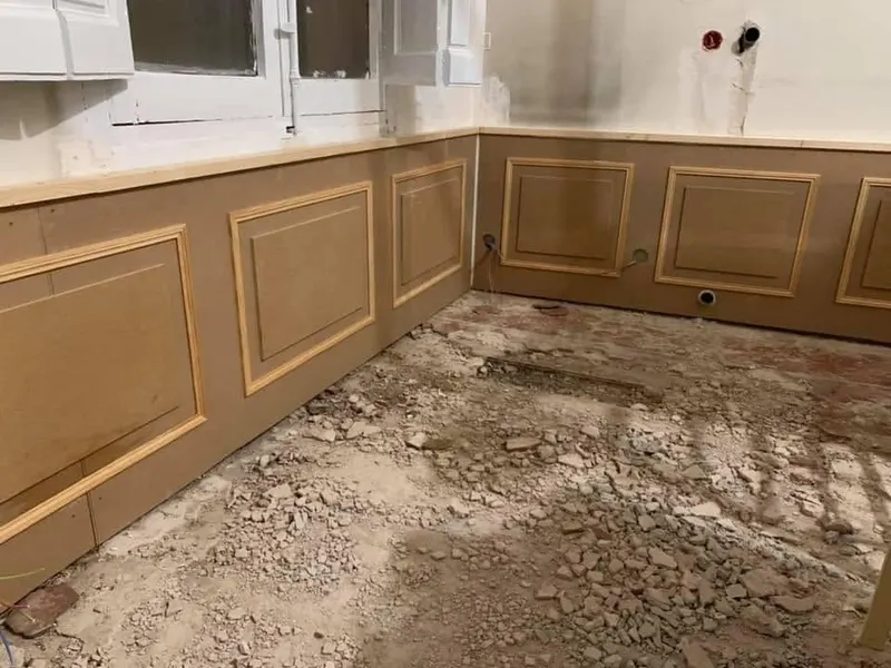 Boiseries avant pose du parquet massif dans un appartement complet de 83m2, Menuiserie