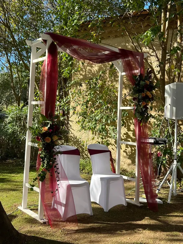 Arche en bois pour cérémonie, Menuiserie
