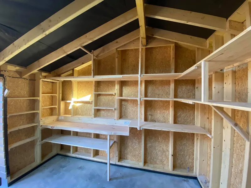 Aménagement cabane de jardin, Menuiserie