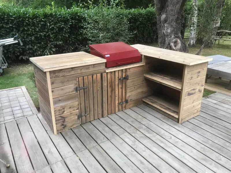 Coatching pour fabrication d'une cuisine avec bois de récupération, Coatching