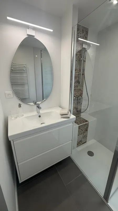 Salle de douche, après les travaux