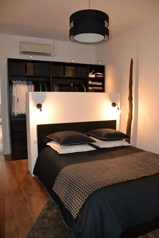 Tête de lit avec espace dressing - création, Aménagement