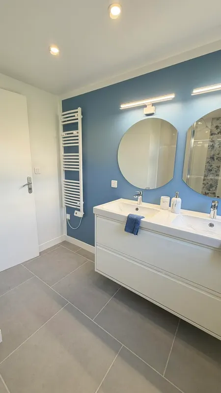 Salle de douche, après les travaux