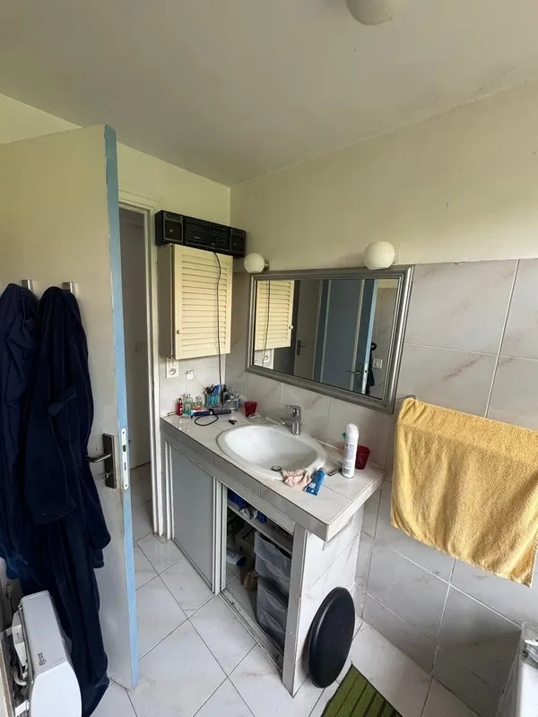 Salle de douche, avant les travaux